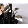 Image 3 : Right hand golf clubs with bag