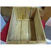 Image 2 : Wooden storage box - freshwater fish 24x16