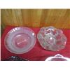 Image 5 : (4) Glass dishes (bowls) - One is footed
