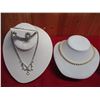 Image 2 : Costume Jewelry with (3) mannequin neck