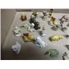 Image 2 : (35) Red Rose wade figures