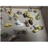 Image 3 : (35) Red Rose wade figures