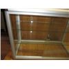 Image 2 : 24x12x18 display cabinet - 2 glass shelves