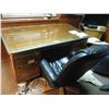 Image 1 : 5ft desk + leather chair