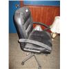 Image 2 : Black leather office chair