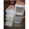 Image 2 : White storage bins