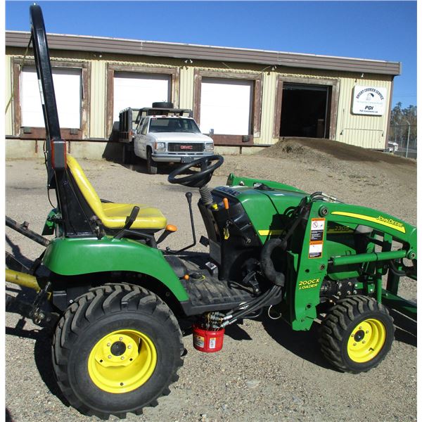2007 John Deere #2305 LV2 305H - Tractor with 50" loader bucket 3pt hitch, 696 hours - works