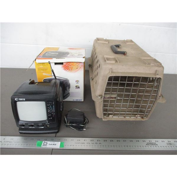 Pet carrier, black and white 5" portable TV