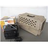 Image 3 : Pet carrier, black and white 5" portable TV