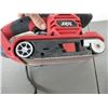 Image 3 : Skil belt sander (working)