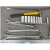 Image 2 : Sockets + wrenches