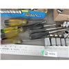 Image 2 : Sockets, screwdrivers, misc