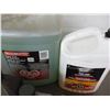 Image 4 : Partial containers with oil, antifreeze, washer fluid