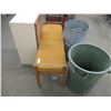 Image 2 : Sitting bench, storage cabinet 30" tall, garbage cans