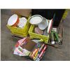 Image 5 : Pallet with household related - oven dishes, footstool, hamper, misc