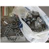 Image 4 : Chains, pins, wrenches, misc