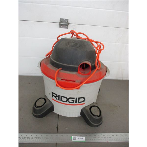 Ridgid vacuum - 6 gal, 2HP (working) no hose