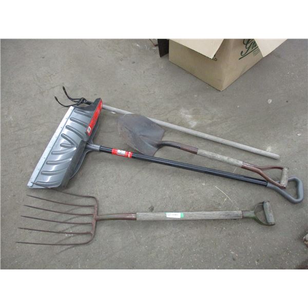 (4) Garden tools
