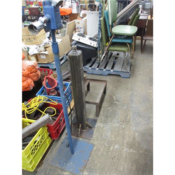 Work light on stand, 5th wheel stand, misc