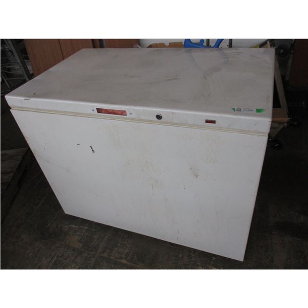 Deep freeze (working) 46L 27W