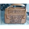 Image 15 : Vintage Leather Purses Cat A