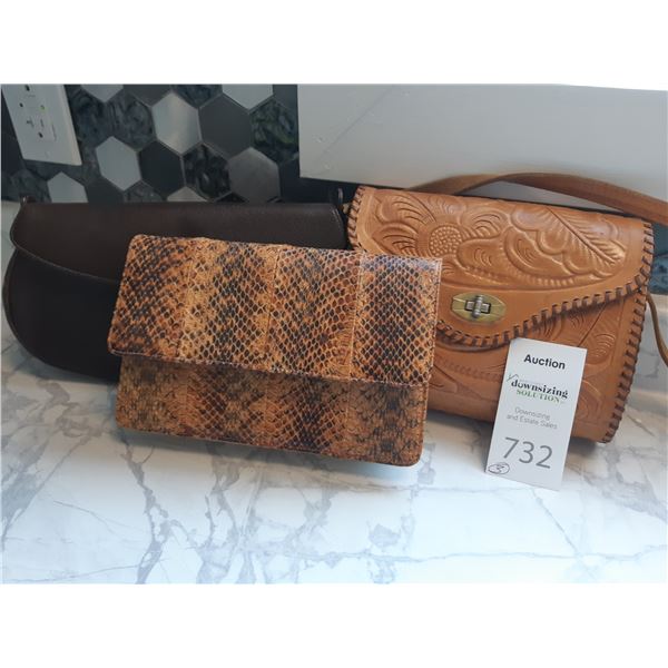 Vintage Mastercraft Leather & Other Purses Cat A