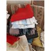 Image 6 : Assortment of Bed & Table Linens Cat C