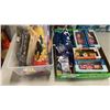 Image 1 : TRAY OF HOCKEY COLLECTIBLES, BOBBLE HEADS, HALLOWEEN BANNERS