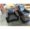 Image 2 : 2 BALCK LEATHER LOOK CHAIRS