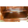 Image 7 : WARDROBE