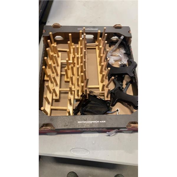 LOT OF PLATE STANDS