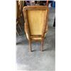 Image 4 : DINING TABLE WITH 2 LEAFS AND 8 CHAIRS