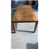 Image 5 : DINING TABLE WITH 2 LEAFS AND 8 CHAIRS