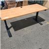Image 1 : ELECTRIC LIFT DESK 60" X 24" WORKING