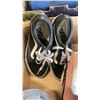 Image 8 : 2 TRAYS OF NEW CLOTHING, SHOES AND SOCKS