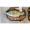 Image 2 : BILLY BIG MOUTH BASS WALL MOUNT WITH LYONS CLUB WOOD VEHICLE AND FRONTLOADER