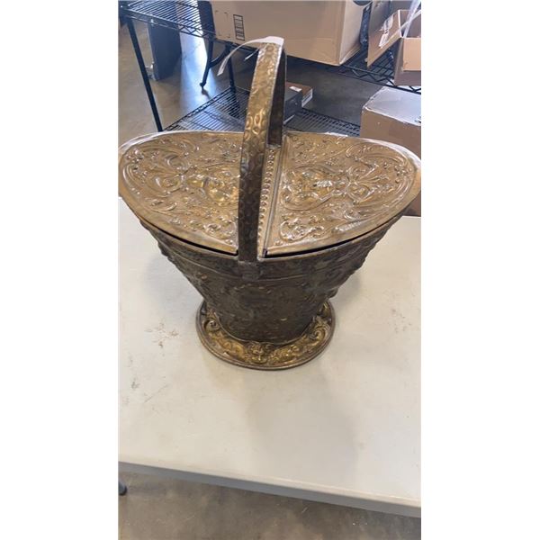 BRASS LIDDED COAL SCUTTLE BUCKET - LID NOT ATTACHED