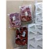Image 2 : LOT OF NEW SILICONE MOLDS 12 SEMI CIRCLES AND 3 SLICE SHAPED