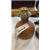Image 2 : 2 ELECTRIFIED OIL LAMPS AND POTTERY OIL LAMP
