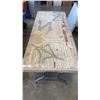 Image 2 : 6 FOOT FOLDING MARKET TABLE