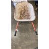 Image 2 : METAL WHEELBARROW