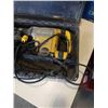 Image 2 : DEWALT D25701 ROTARY HAMMER DRILL