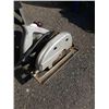 Image 8 : CIRCULAR SAW, AIR NAILER AND COMPOUND MITER SAW