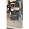Image 2 : PLUMBING SNAKE AMD AREA HEATER