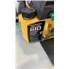 Image 8 : MCCULLOUGH GAS CHAINSAW AND ELECTRIC HEDGE TRIMMER