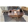 Image 1 : IRON STOVE