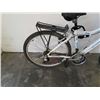 Image 2 : WHITE RALIEGH BIKE