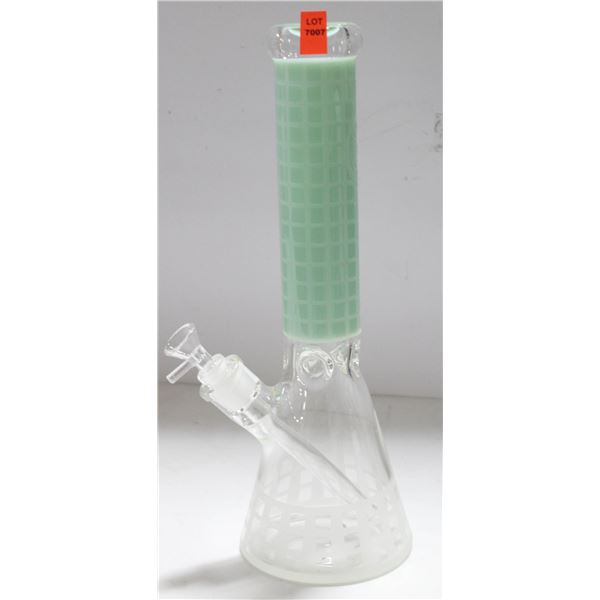 NEW 14" LIGHT GREEN ETCHED GLASS BONG