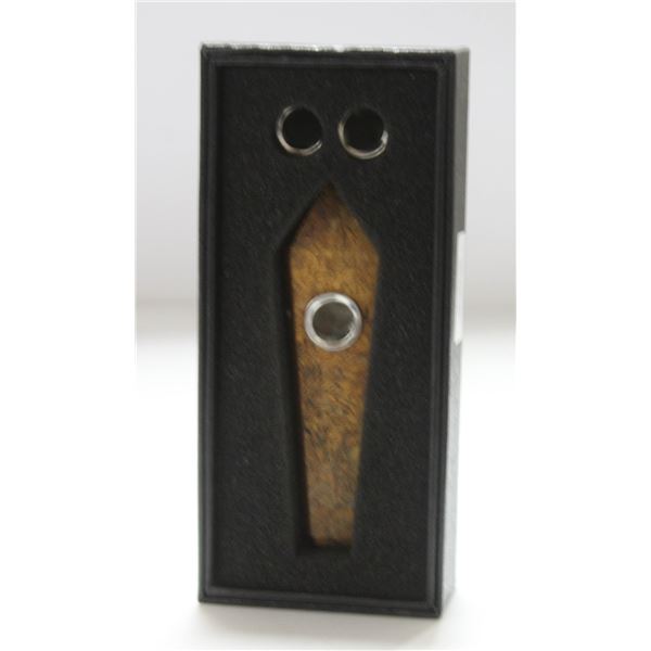 STONE PIPE W/ SCREENS; GOLDEN SILK JADE