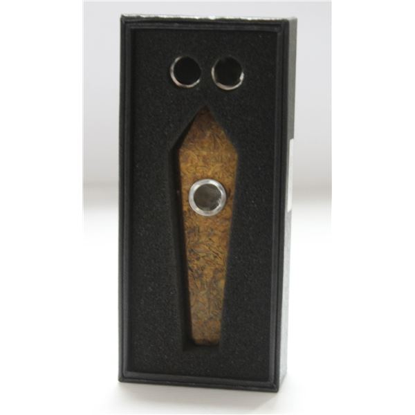 STONE PIPE W/ SCREENS; GOLDEN SILK JADE